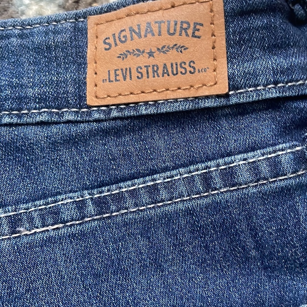 Levi’s high-rise, super skinny